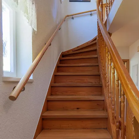 Schindelhaeusle: Sonniger Garten | Hunde Erlaubt Альпирсбах